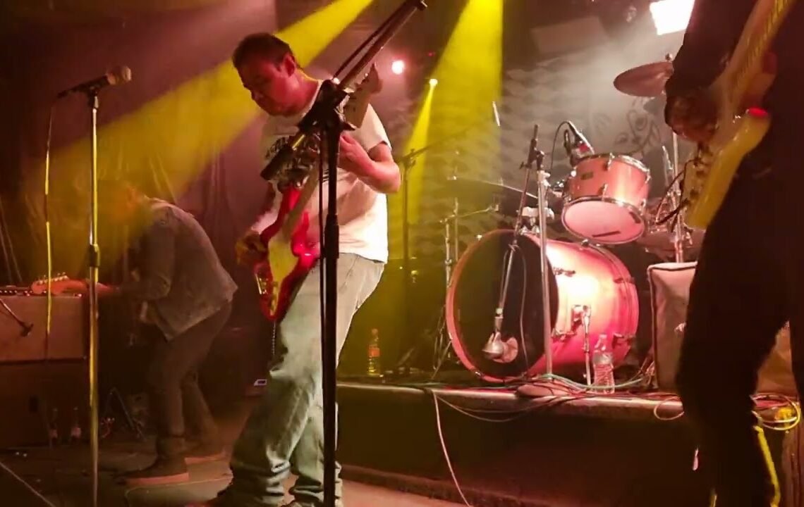 The Cavernarios en vivo Multiforo Alicia