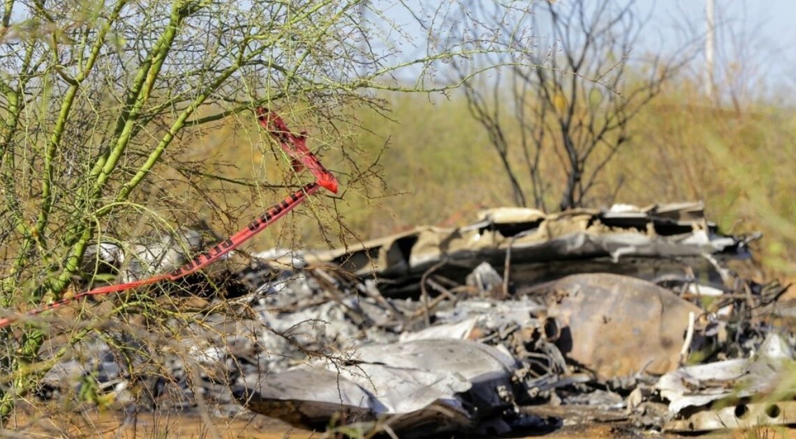 Falla de motor, causa de caída de avioneta en Hermosillo, donde murieron 7 personas: SCT