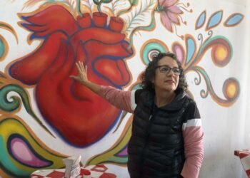 Mujeres rompiendo barreras: María del Carmen emprendió su negocio hace 20 años y ahora brinda empleos, “Todas podemos salir adelante”, dice