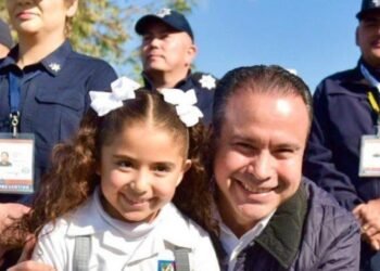 Hermosillo: Promueve Antonio Astiazarán Feria de la Seguridad en escuela primaria