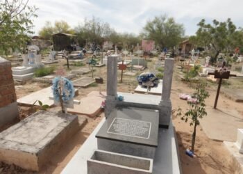 Denuncian robo de lápidas en el Panteón Sahuaro de Hermosillo. ¡No respetan!