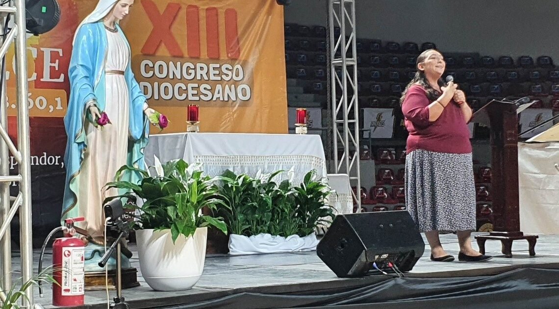 Hermosillo: Inicia Congreso Diocesano Número Trece organizado por la RCCES en la Arena Sonora Hermosillo: Inicia Congreso Diocesano Número Trece organizado por la RCCES en la Arena Sonora
