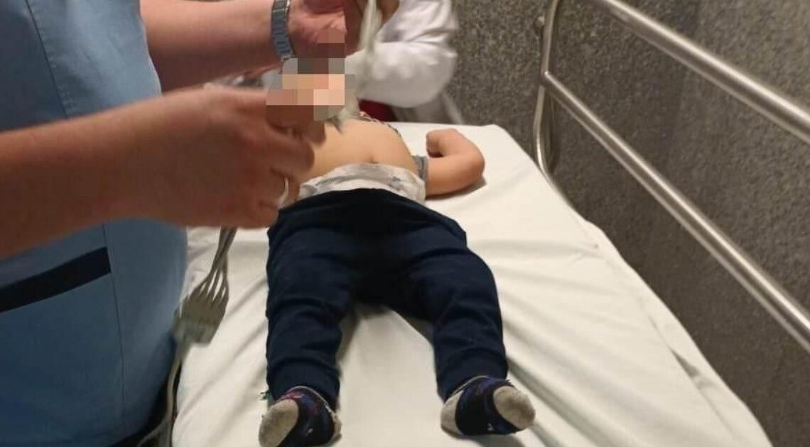 Policía de Hermosillo logra salvar a bebé de un año tras brindarle primero auxilios Policía de Hermosillo logra salvar a bebé de un año tras brindarle primero auxilios