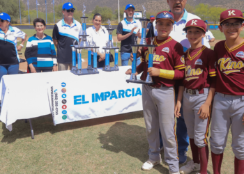 Equipo Guinda de la Liga Kino gana el tercer lugar en el Campeonato Estatal de Beisbol Infantil de El Imparcial