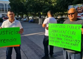 “Queremos que la Fiscalía se ponga a trabajar”: Familiares y amigos de Favre, Ximena y Brenda se manifiestan para exigir justicia