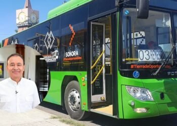 Realiza recorrido Gobernador a bordo de camiones eléctricos