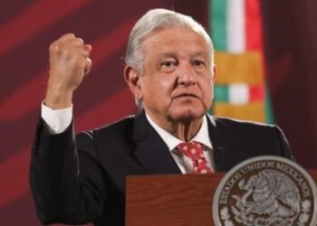 Propone AMLO iniciativa para prevenir desvío de recursos