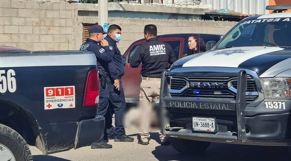 Aparición de extraño paquete a un costado de la Clínica 14 del IMSS causa movilización de cuerpos de seguridad y emergencias