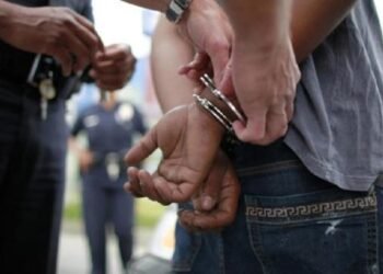 Detienen a asaltante de un taxista