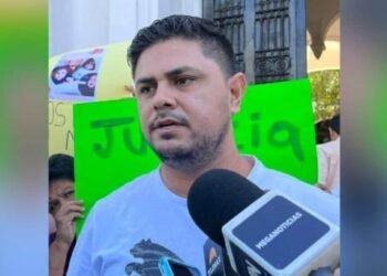 Ximena espera una segunda operación en su cabeza para colocar hueso