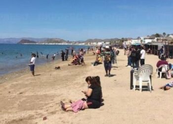 Bahía de Kino se llena en el fin de semana largo