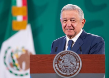 López Obrador celebra disminución de pobreza en México