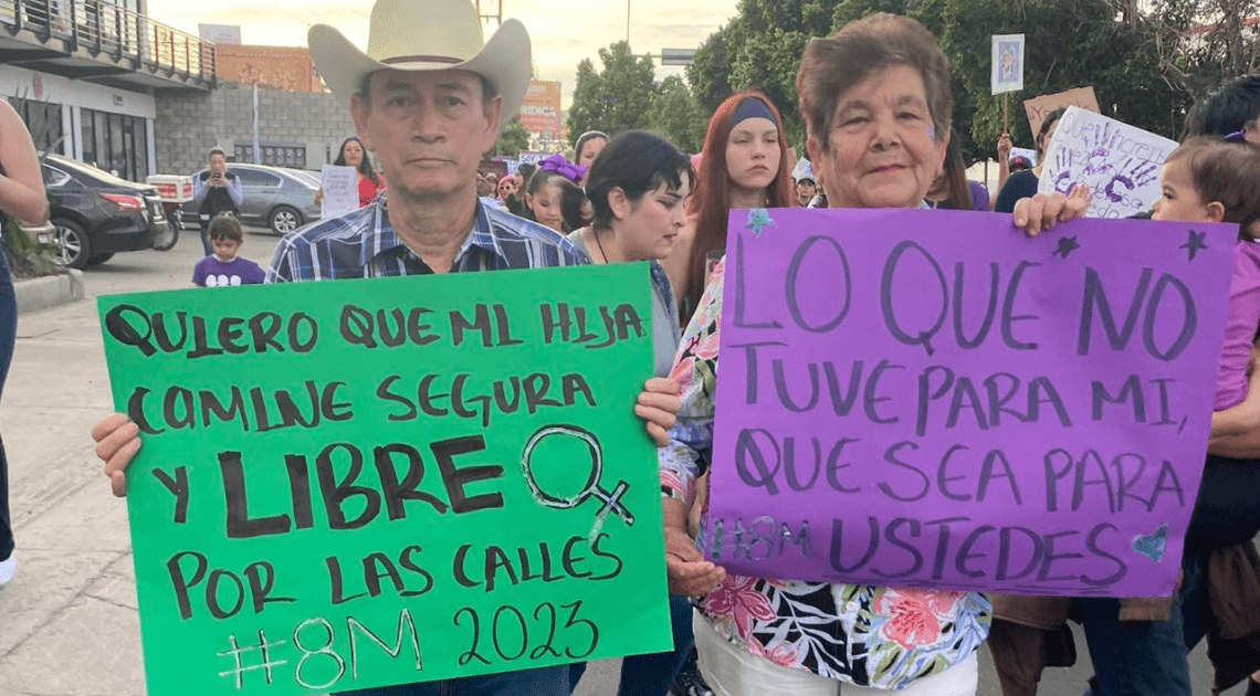 “Estoy aquí porque tengo hijas”: Jorge Güémez asiste a la marcha por el Día Internacional de la Mujer “Estoy aquí porque tengo hijas”: Jorge Güémez asiste a la marcha por el Día Internacional de la Mujer