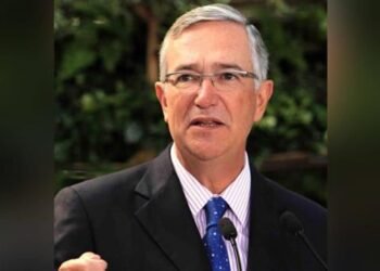 “Yo tengo otros datos”: Salinas Pliego habla sobre quiebra de TV Azteca