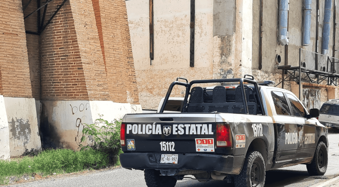 Hombre fue atacado a golpes y palazos en colonia Villa de Seris por un grupo de personas