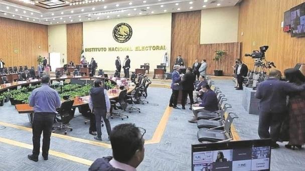 Aprueba INE tres sedes y asistencia obligatoria a debates presidenciales Aprueba INE tres sedes y asistencia obligatoria a debates presidenciales
