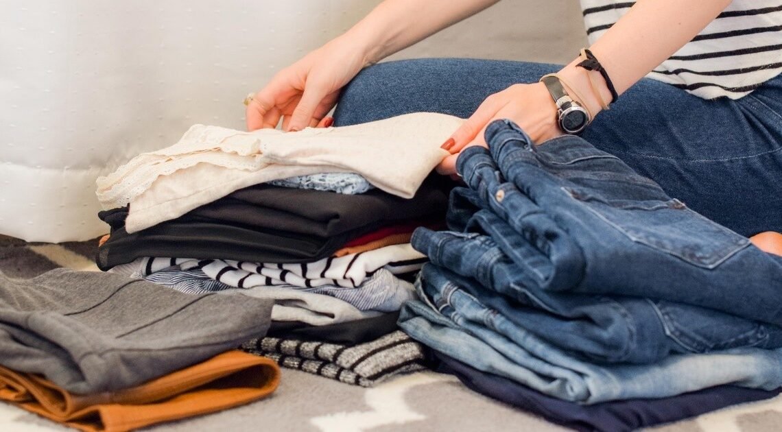 Asociación Civil realiza colecta de ropa para ayudar a niñas y mujeres en situación vulnerable