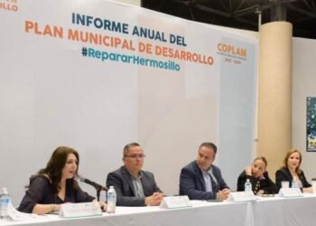 Toño Astiazarán presenta informe anual  Plan Municipal de Desarrollo