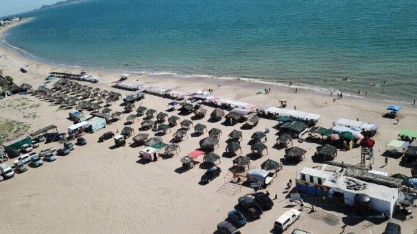Turistas dejan derrama de 47 mdp en Bahía de Kino Turistas dejan derrama de 47 mdp en Bahía de Kino