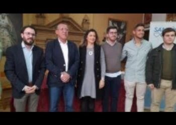 Onda Sanlucar y Bahia sur Radio 𝐅𝐨𝐫𝐨 𝐂𝐨𝐟𝐫𝐚𝐝𝐞 𝐝𝐞 𝐍𝐍𝐆𝐆 𝐒𝐚𝐧𝐥𝐮́𝐜𝐚𝐫, 𝐞𝐧 𝐥𝐚 𝐂𝐚𝐬𝐚 𝐇dad 𝐝𝐞 𝐥𝐨𝐬 𝐄𝐬𝐭𝐮𝐝𝐢𝐚𝐧𝐭𝐞𝐬.