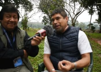 EN EXCLUSIVA  CON  EL  ACTOR  Y  ESCRITOR ALBERTO  ESTRELLA  EN PIEDRA  PINTA