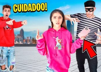 Roban A Mi Hija Por La Calle… **llora**