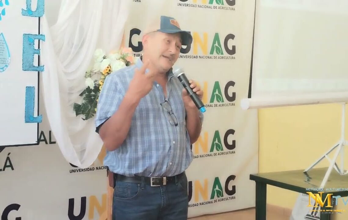 Manejo de La Microcuenca Cerro Negro Juan Castillo en el foro del Agua