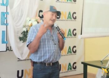 Manejo de La Microcuenca Cerro Negro Juan Castillo en el foro del Agua