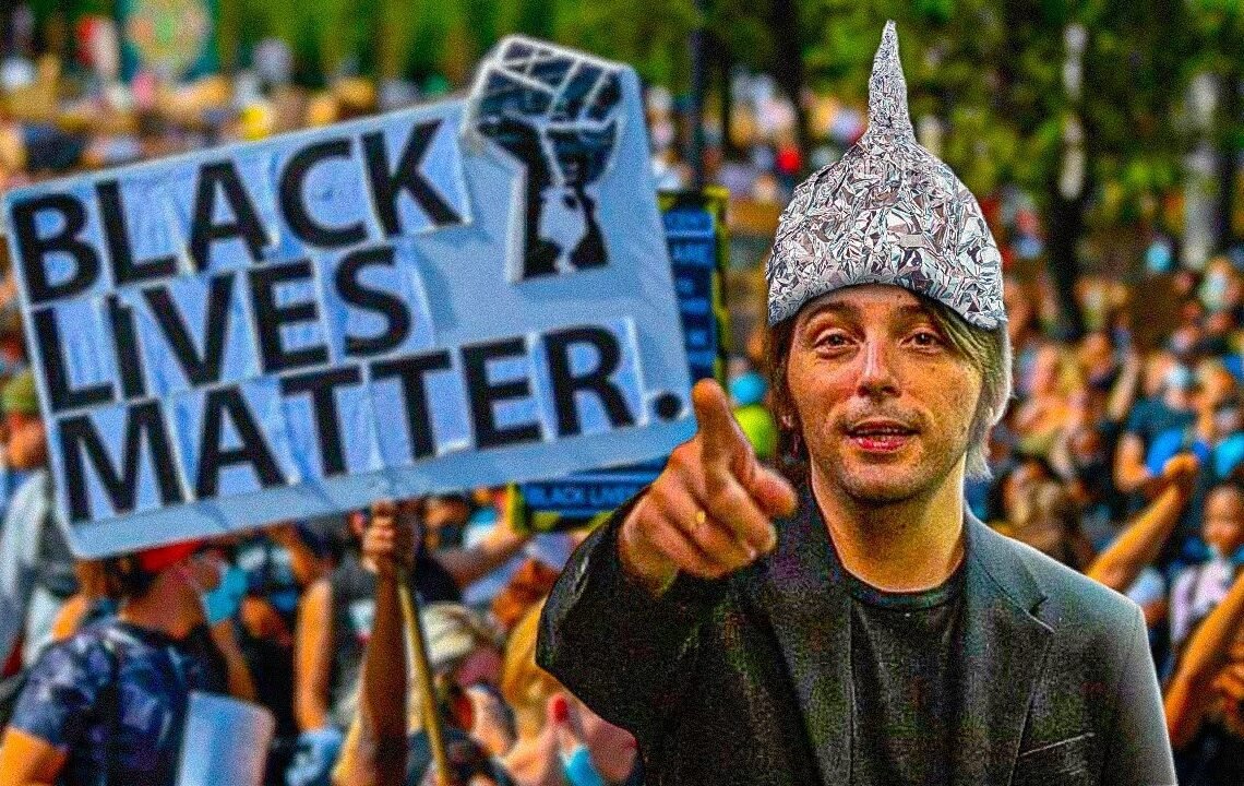 Soto Ivars se une a las teorías de la conspiración contra Black Lives Matters.