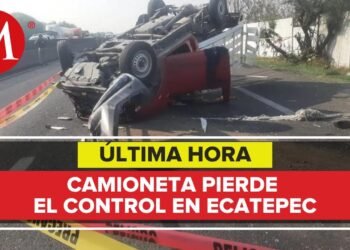 Vuelca camioneta en Circuito Exterior Mexiquense en Ecatepec; hay cuatro muertos