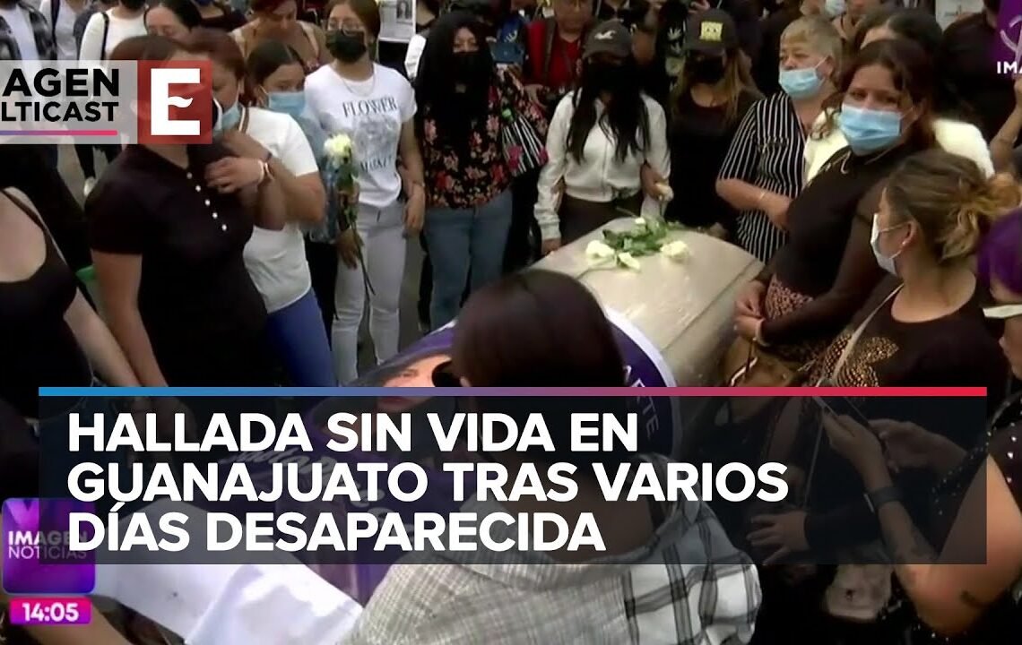 Llevan féretro de Perla Cristal a la FGJ para exigir justicia para la joven