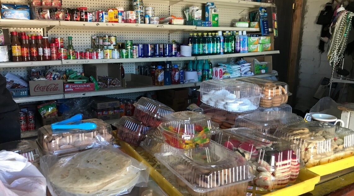 Hacen frente abarrotes a tiendas de conveniencia y “supers” en Hermosillo Hacen frente abarrotes a tiendas de conveniencia y “supers” en Hermosillo