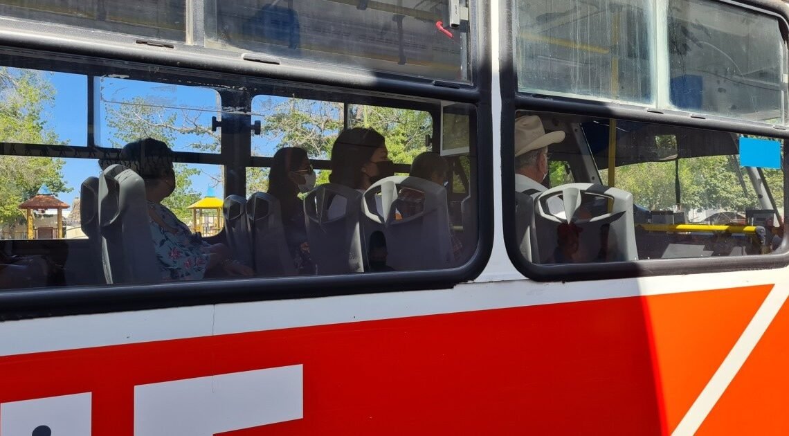 Hermosillo: Usuarios del transporte piden ¡prendan los aires!