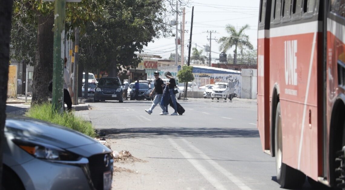 Hermosillo: Cruce de Jaffa y Luis Encinas es un peligro para los peatones y automovilistas, aseguran Hermosillo: Cruce de Jaffa y Luis Encinas es un peligro para los peatones y automovilistas, aseguran