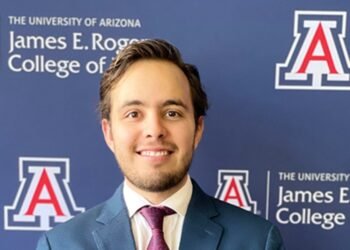 Destaca Vicente Ríos Velasco importancia del programa de maestría en Derecho de la Universidad de Arizona