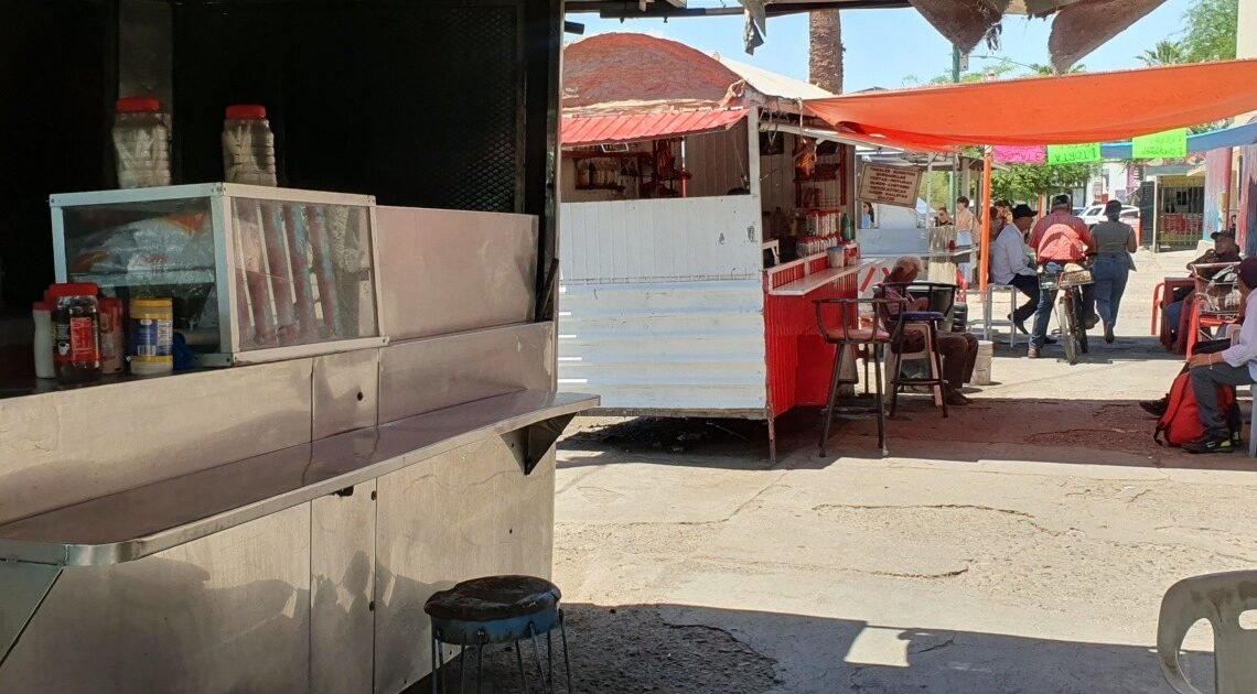 Hermosillo: Comerciantes afuera del antiguo Hospital General no saben qué hacer