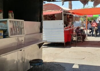 Hermosillo: Comerciantes afuera del antiguo Hospital General no saben qué hacer