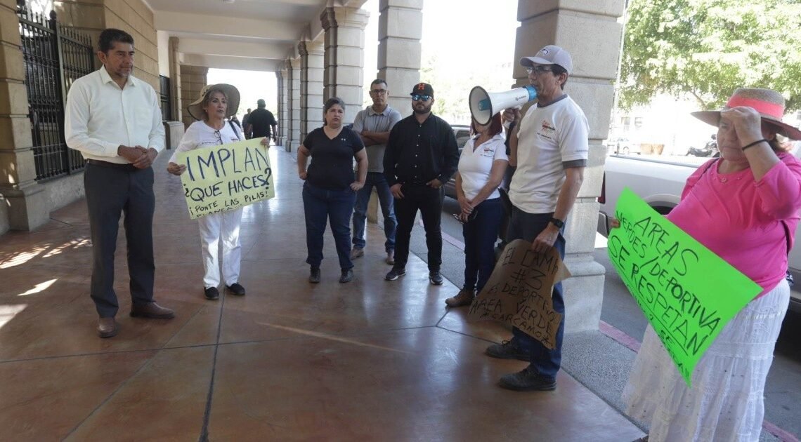 Hermosillo: Colectivos se manifiestan en contra de construcción de oficinas en “El Cárcamo”