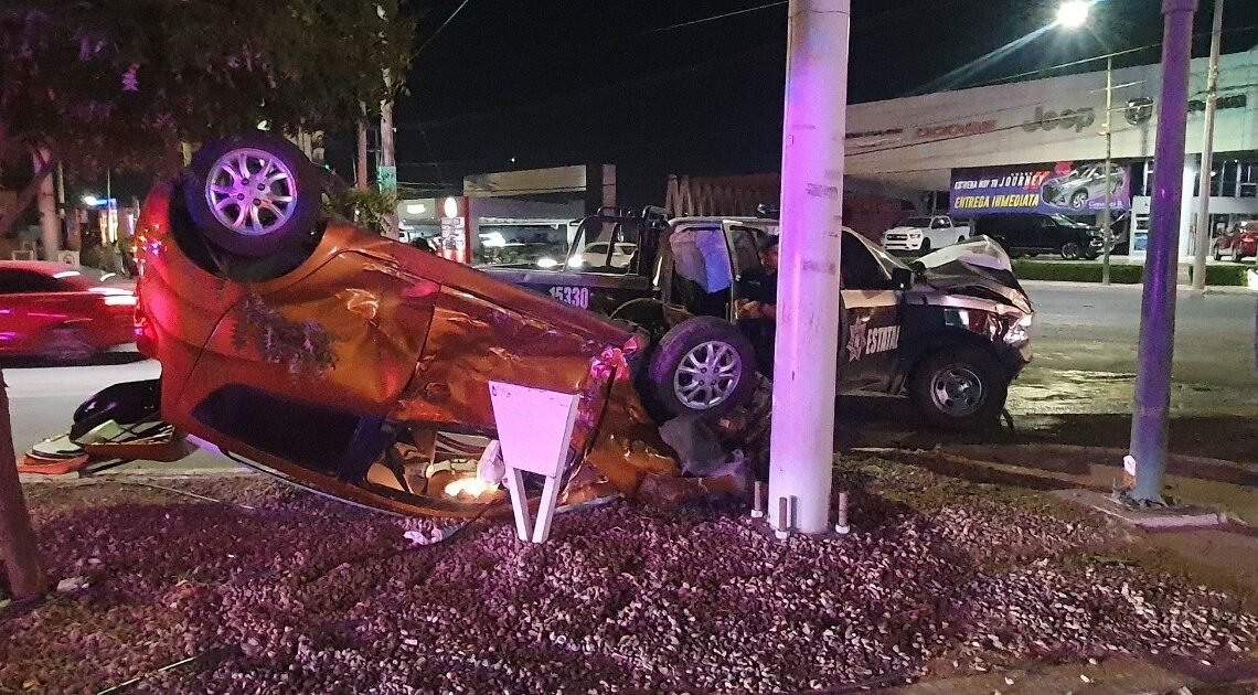 Hermosillo: Choque volcamiento en Reforma y Luis Encinas deja una persona lesionada Hermosillo: Choque volcamiento en Reforma y Luis Encinas deja una persona lesionada