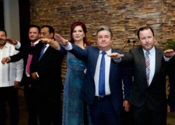 Juventino Félix Lugo rinde protesta como presidente de Canaco Hermosillo para el periodo 2023-2024