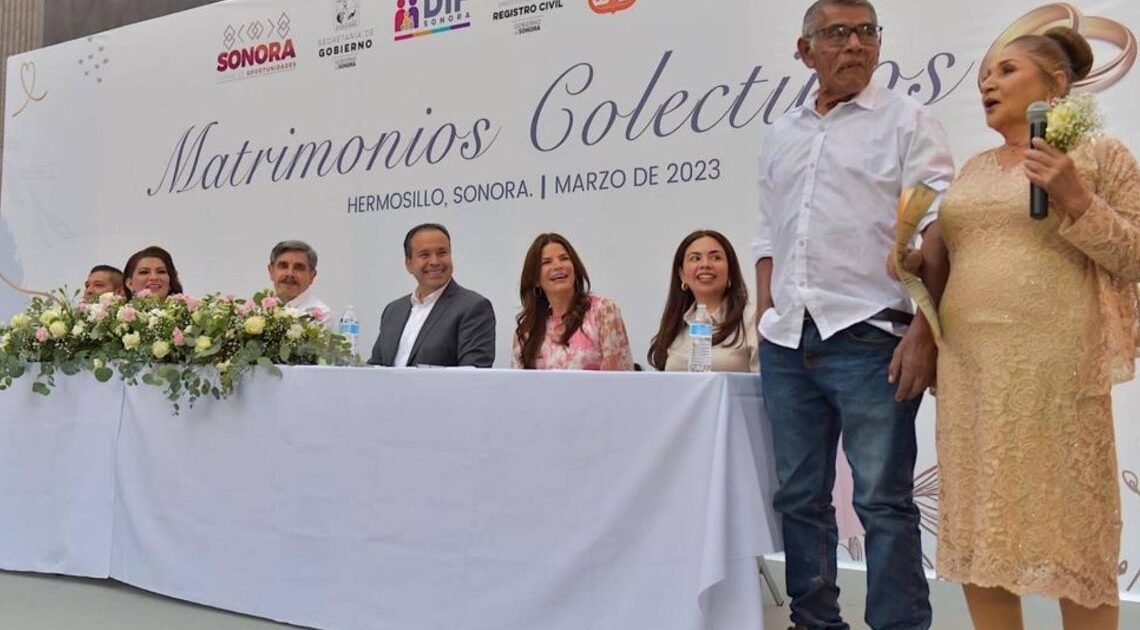 Atestigua alcalde enlace matrimonial de casi 400 parejas