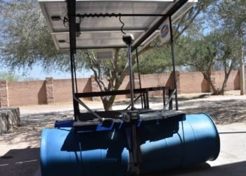 Alumnos de UTH en Hermosillo crean balsa solar