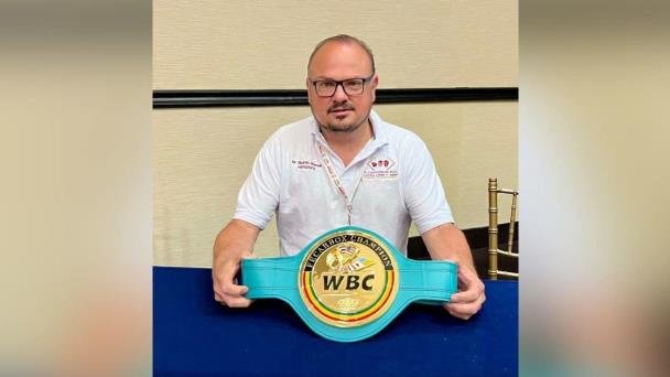 Médico hermosillense en pelea de ‘Canelo Álvarez’ vs John Ryder Médico hermosillense en pelea de ‘Canelo Álvarez’ vs John Ryder