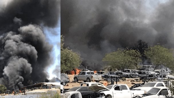 Más de 20 autos calcinados dejó el incendio al norte de Hermosillo Más de 20 autos calcinados dejó el incendio al norte de Hermosillo