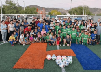 Toño Astiazarán asiste a la renovación del Parque de Lomas de Linda Vista