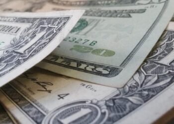 Gobierno evitó mayor costo de deuda con recompra de bonos