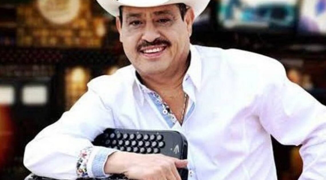 Fallece de un ataque al corazón el cantante hermosillense Fabián Gómez Fallece de un ataque al corazón el cantante hermosillense Fabián Gómez