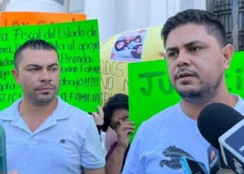 Acuerdo sólo cubre daño psicológico de padres, aclara padre de Ximena