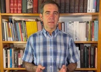 Lorenzo Córdova llama a nuevos consejeros a resistir embates
