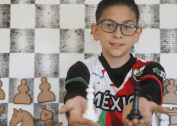 Mateo recorrerá el mundo gracias a su talento en el ajedrez